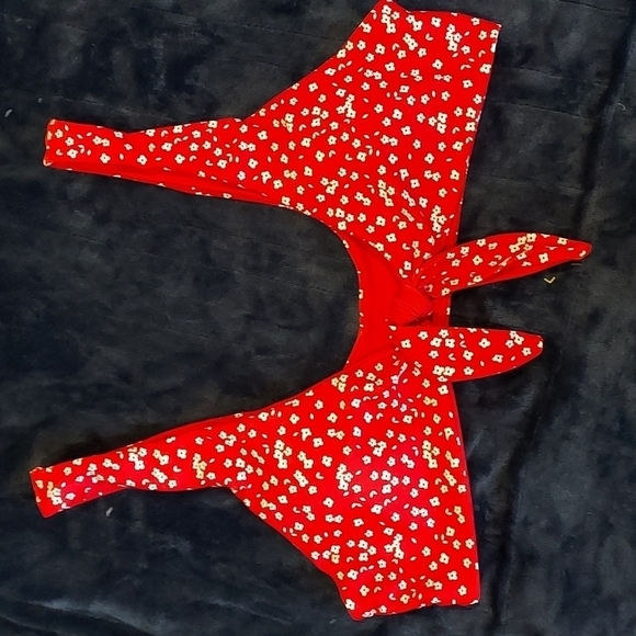 Shein bikini top, size Large, front tie - Picture 1 of 4